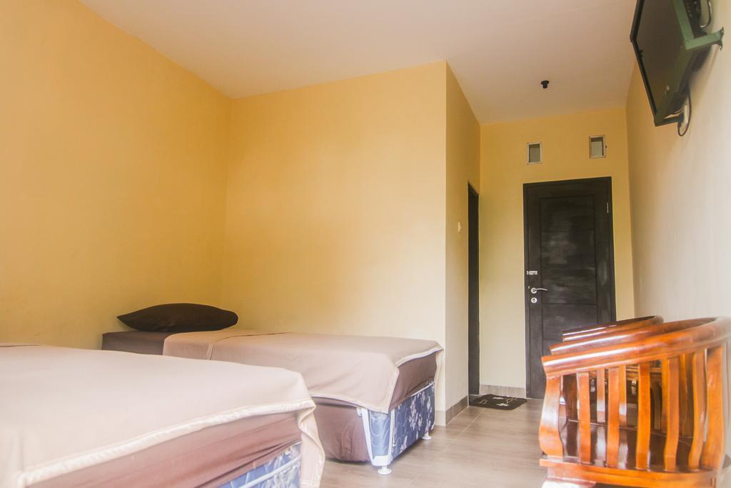Hotel Cemerlang Baturraden Room photo