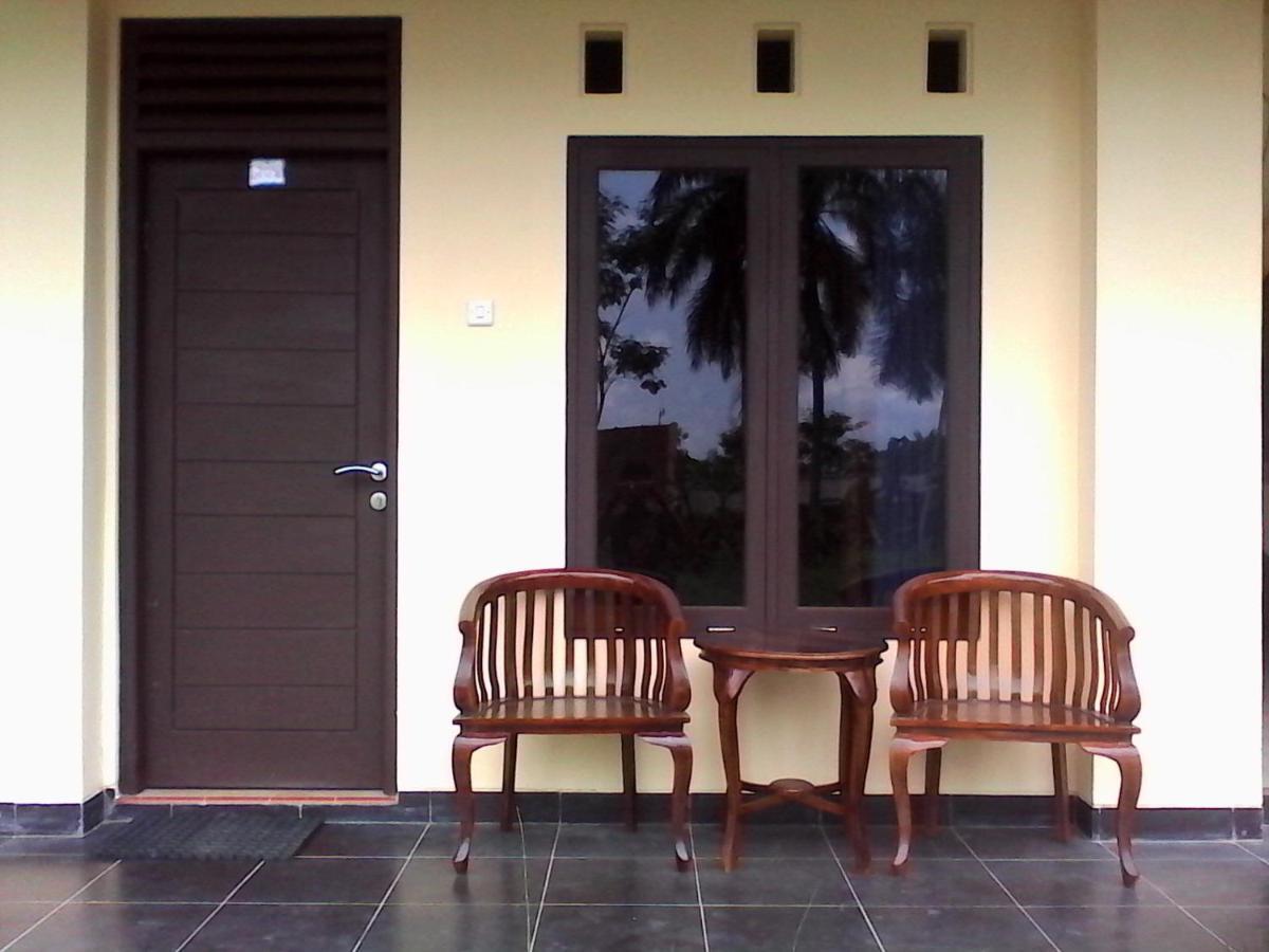 Hotel Cemerlang Baturraden Room photo